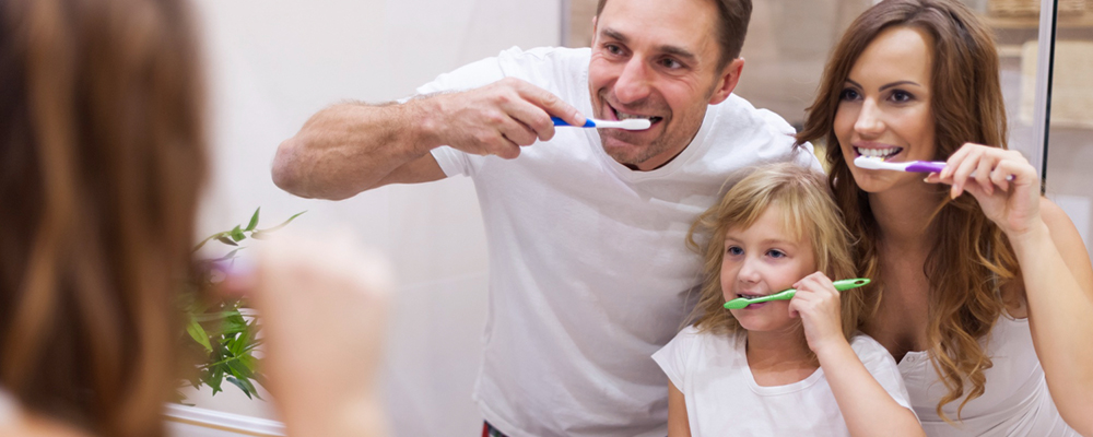 keeping-your-teeth-good-1000x400 keeping-your-teeth-good-1000x400